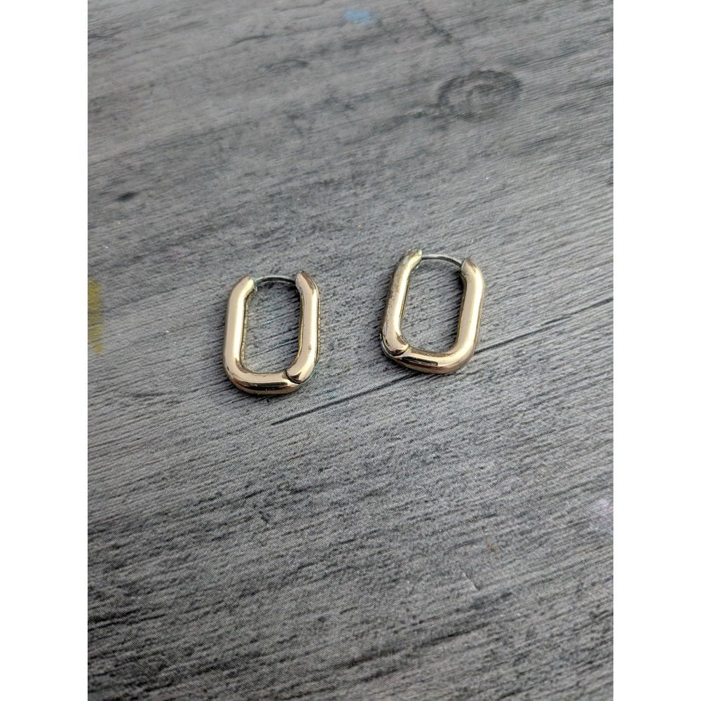 Gold Tone Rectangular Huggie Hoop Earrings Minimalist Geometric U-Shape Hoops